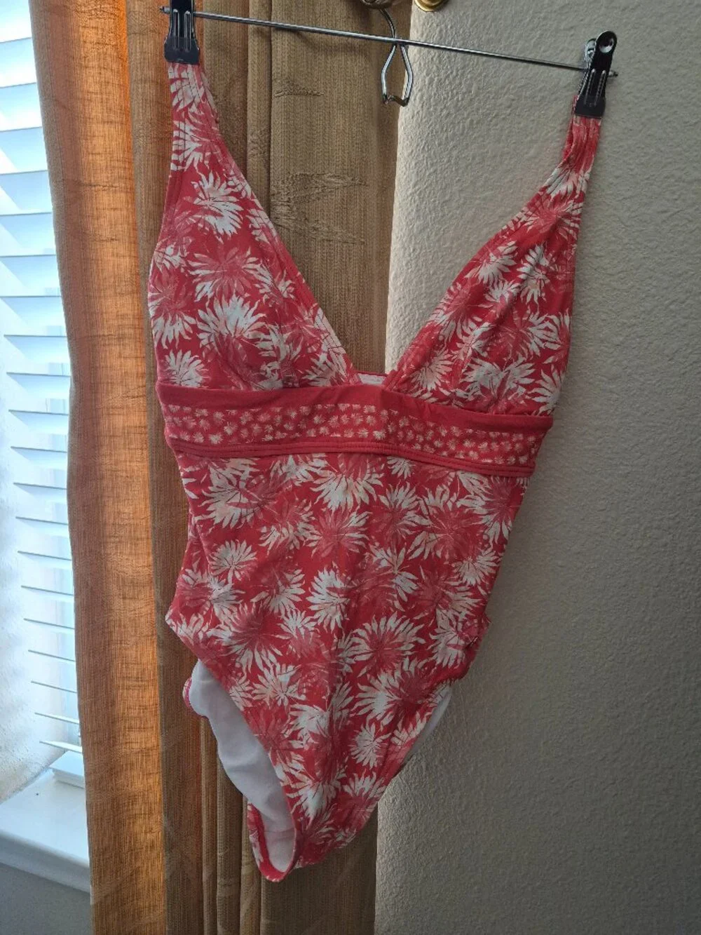 Michael Kors One-Piece Swimsuit – Size 8 – Like New